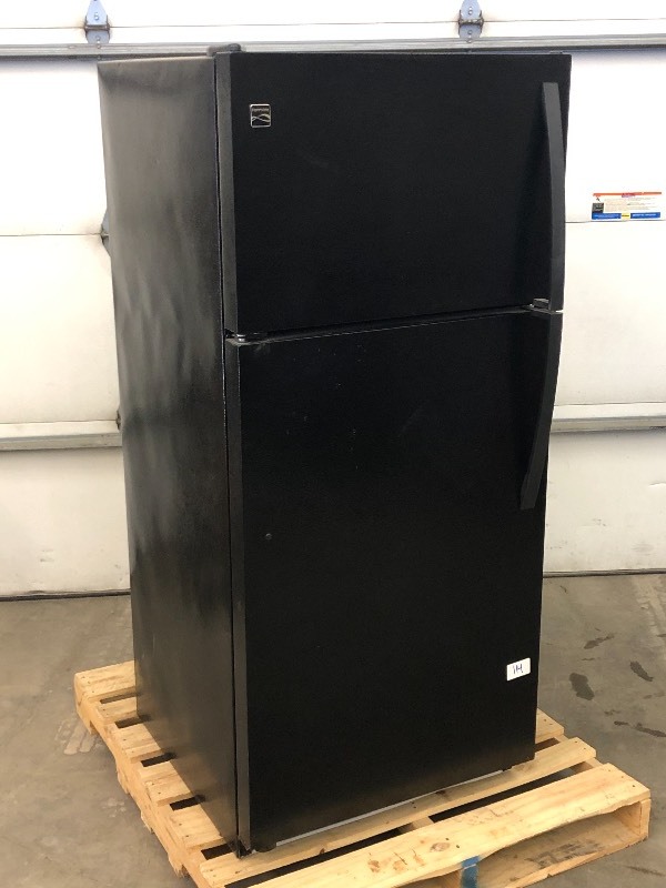 lot 114 image: Kenmore Refrigerator  Freezer