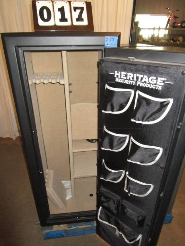 lot 17 image: Heritage 24 Gun Safe