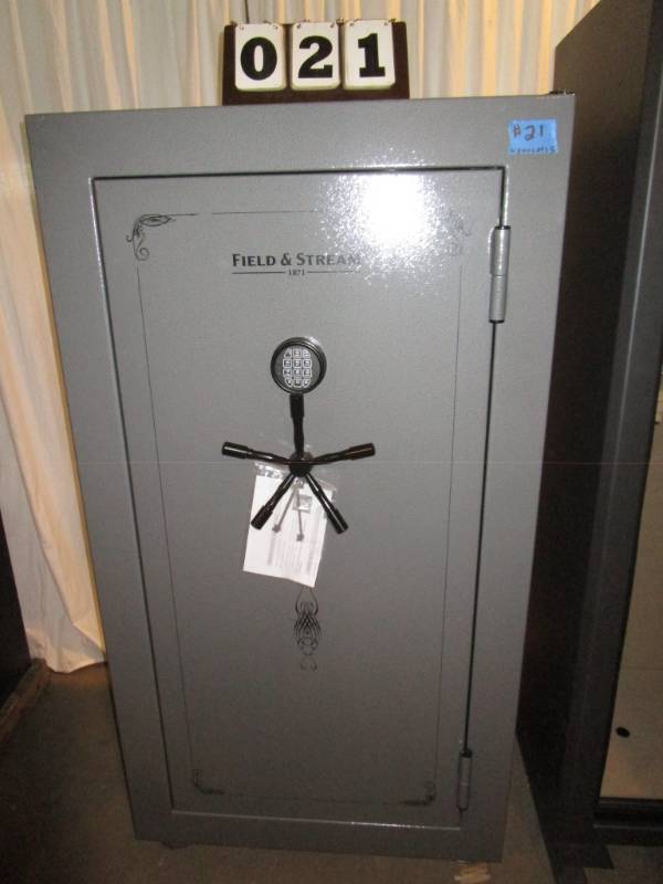 lot 21 image: Field & Stream 1871 - 45 Gun Safe