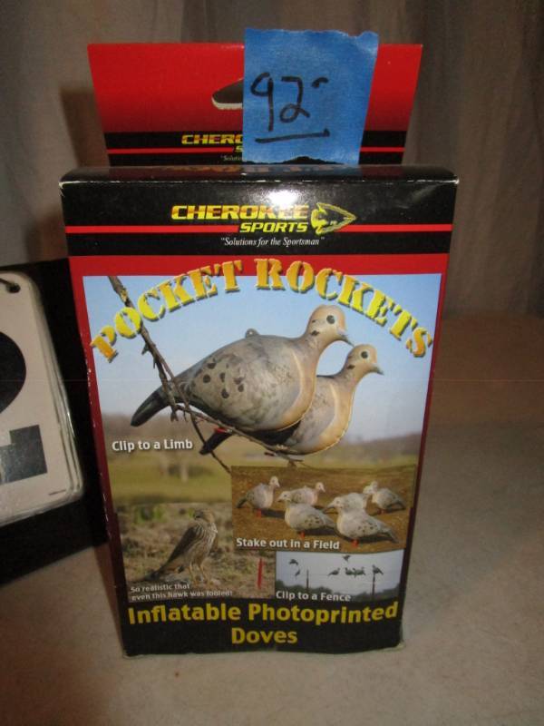 lot 92 image: Cherokee Sport Pocket Rockets -  Inflatable Photoprinted Doves
