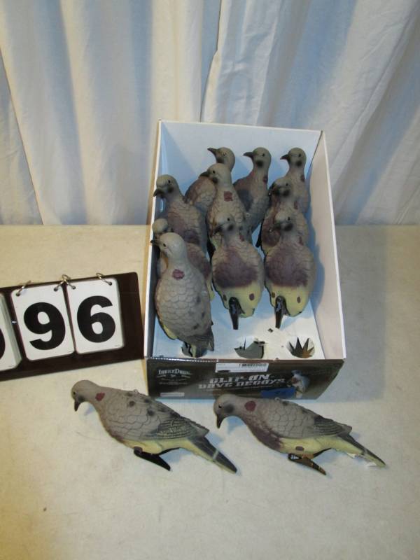 lot 96 image: Clip-On Dove Decoys