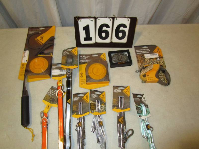 lot 166 image: Assortment of Browning Dog Training Accessories