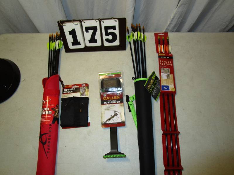 lot 175 image: Assortment Youth Bow Accessories