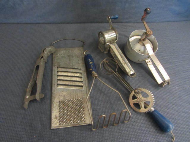 lot 14 image: Kitchenwares