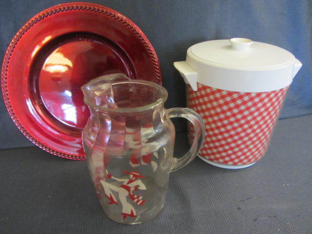 lot 26 image: Ice Bucket, Pitcher, Chargers