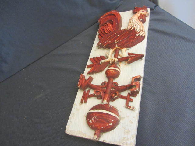 lot 28 image: Cast Rooster