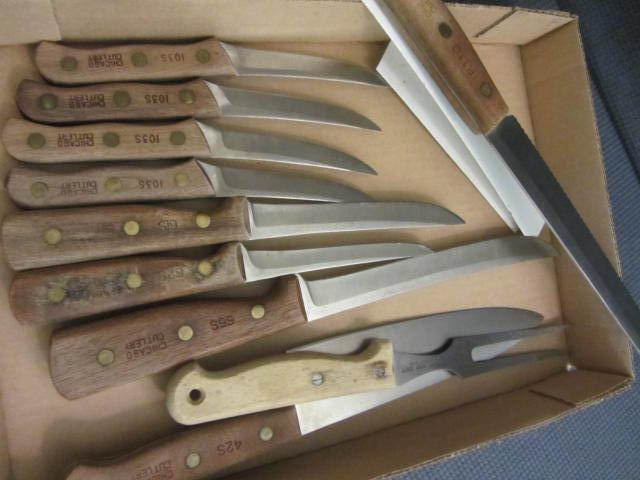 lot 35 image: Chicago Cutlery