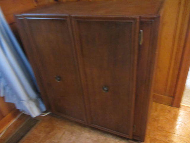 lot 46 image: Sideboard  Cupboard