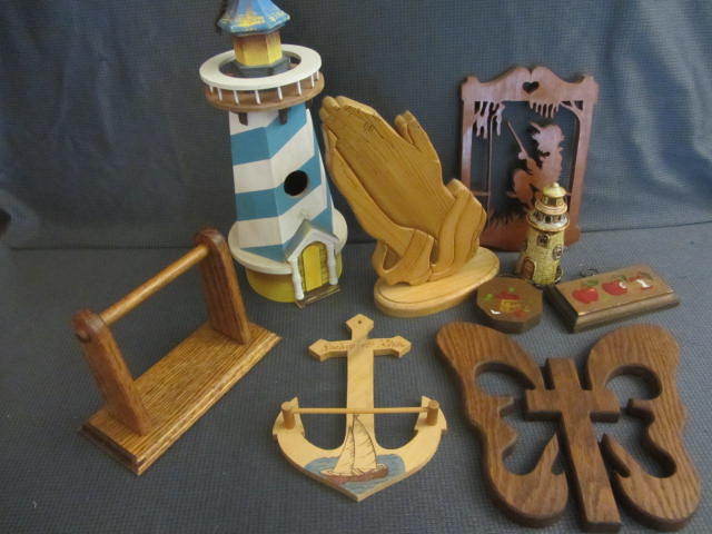 lot 67 image: Lighthouse Birdhouse, Laser Cut, Antique Tie Holder