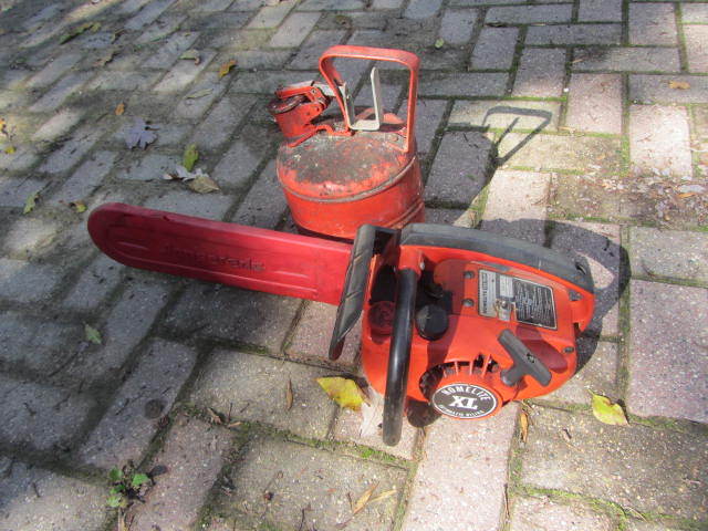lot 106 image: Homelite Chainsaw