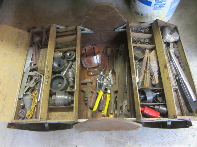 lot 165 image: Toolbox & Tools