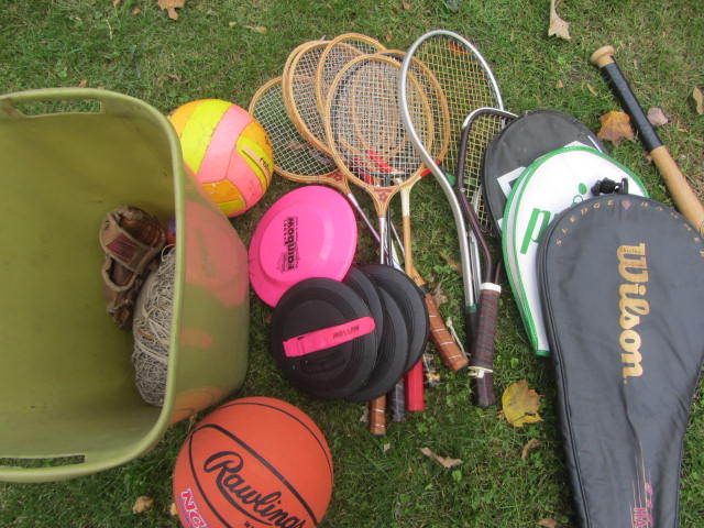 lot 172 image: Yard Games