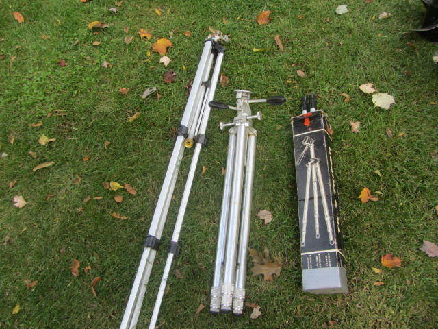lot 175 image: Tripods