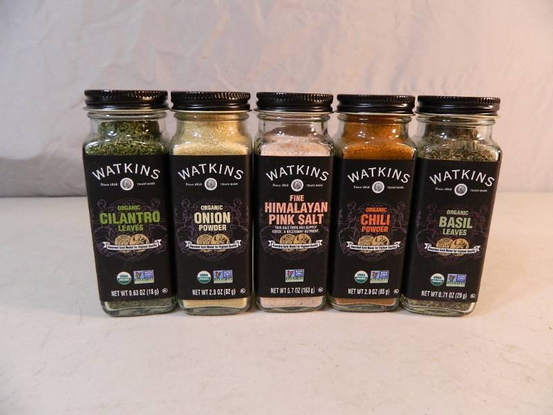 lot 54 image: 5 New Watkins Spices