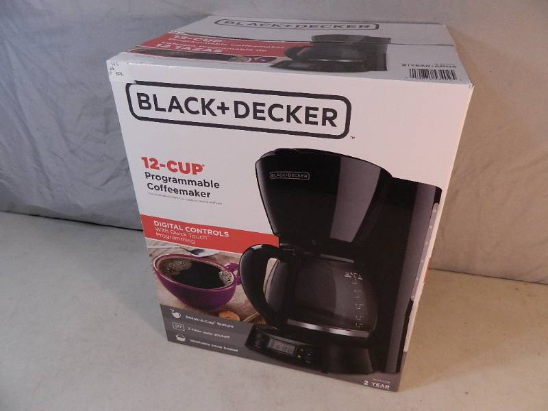 lot 70 image: New Black and Decker 12 Cup Programmable Coffee Maker