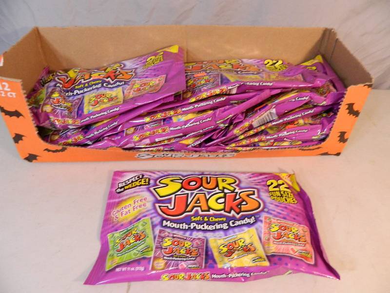 lot 159 image: 12 New Bags of Sour Jacks Individual Halloween Candy