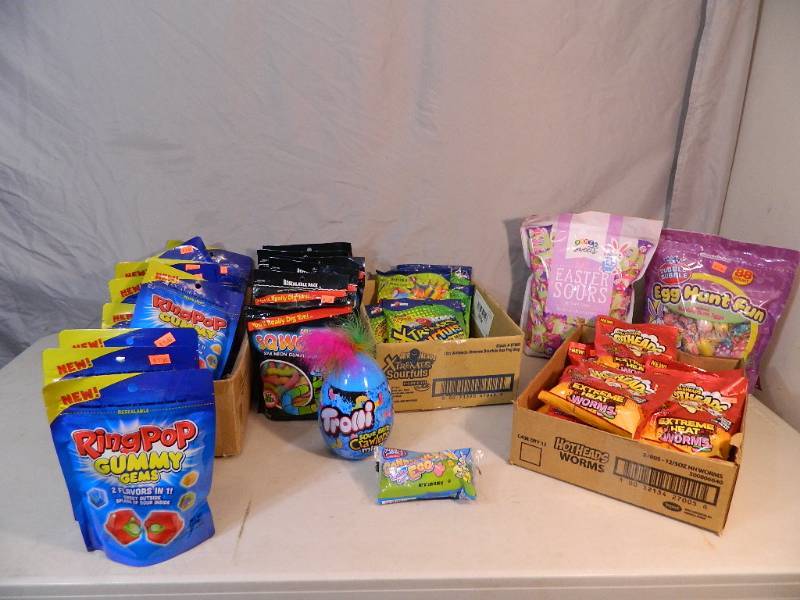 lot 168 image: Large Assortment of Candy