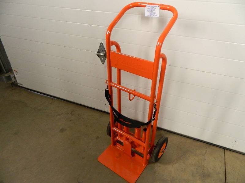 lot 4 image: New Jack Hammer  Breaker Hammer Dolly