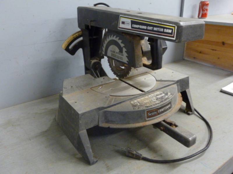 lot 2 image: Miter Saw