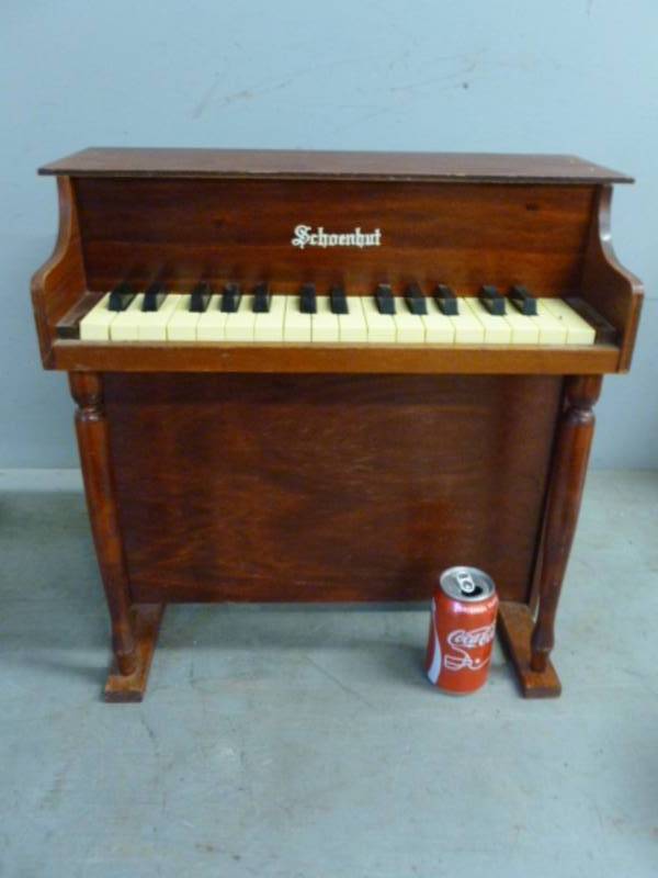 lot 5 image: Vintage Tabletop Piano