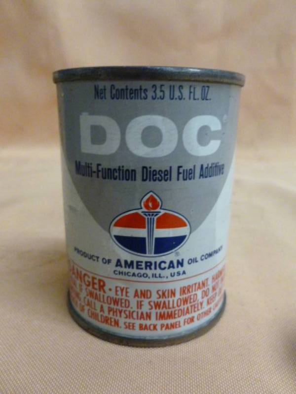 lot 23 image: Vintage Oil Can