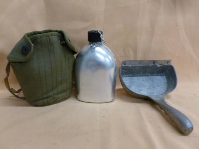 lot 24 image: Vintage Military Item