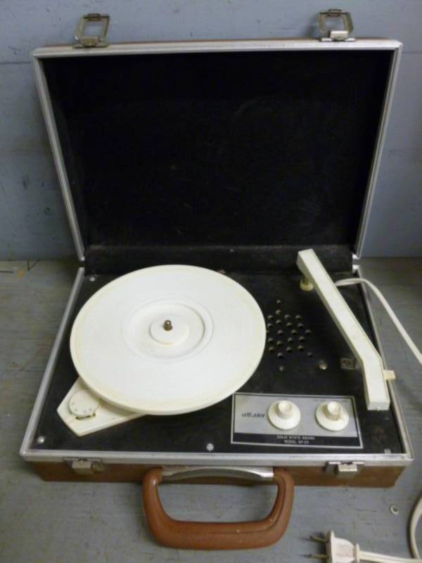 lot 48 image: Vintage Record Player