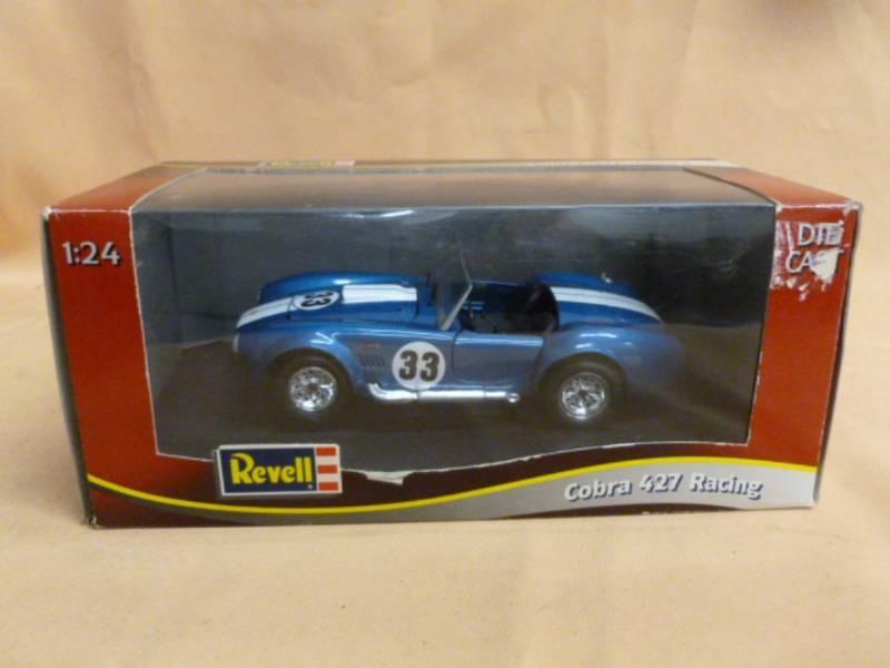 lot 64 image: Collectible