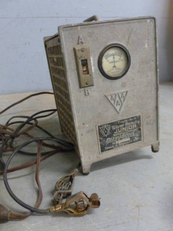 lot 68 image: Vintage Battery Charger