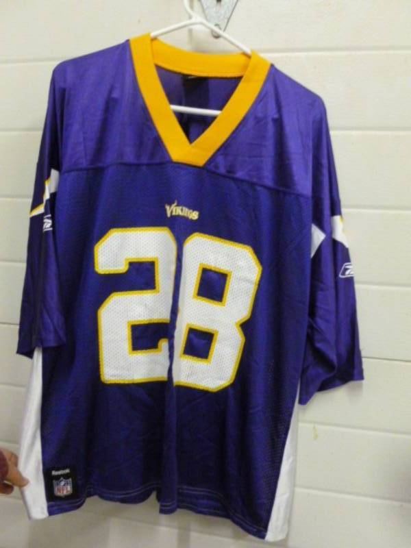 lot 90 image: Minnesota Vikings Jersey