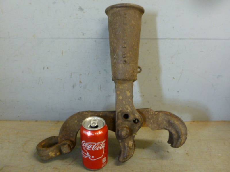 lot 177 image: Antique Tool