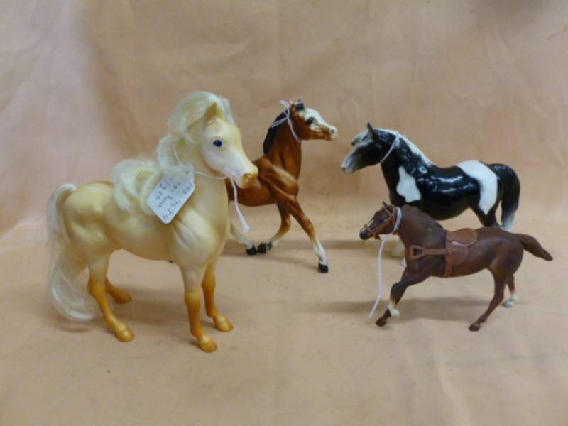lot 180 image: Breyer Horses