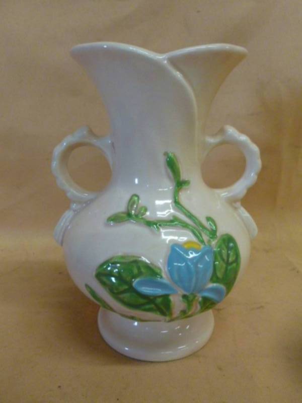 lot 192 image: Vintage Hull