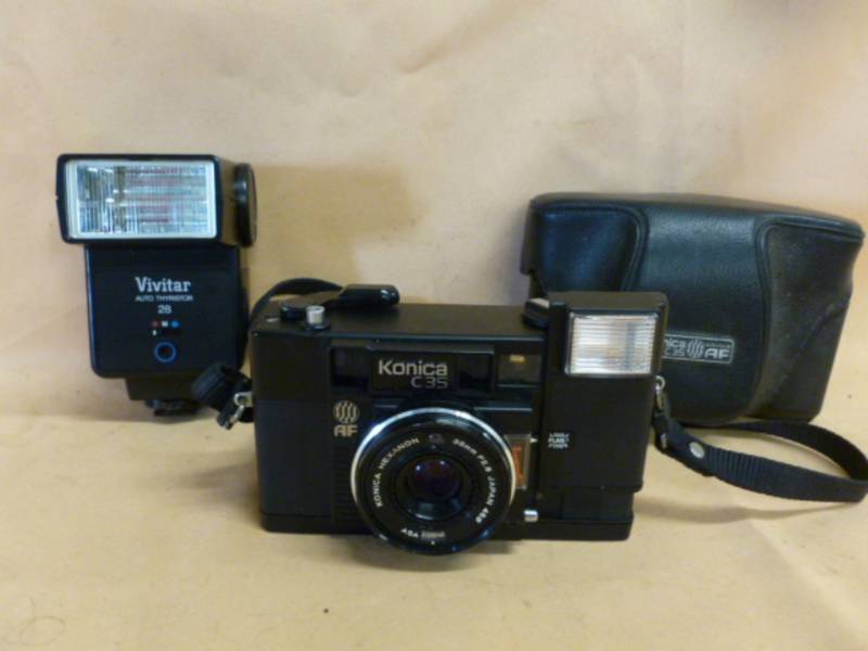 lot 197 image: Vintage Camera