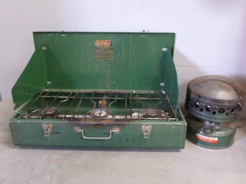 lot 207 image: Coleman Stove