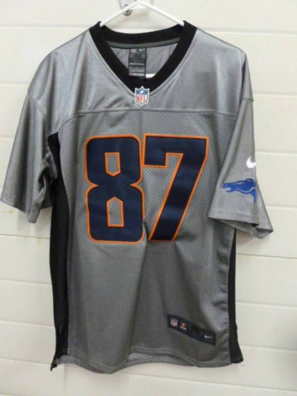 lot 240 image: Sports Jersey