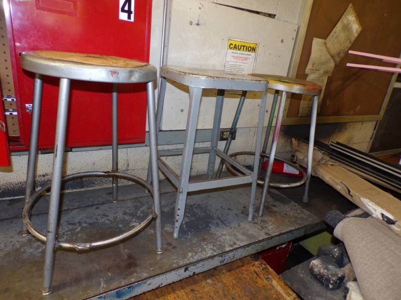 lot 69 image: lot of 3 stools