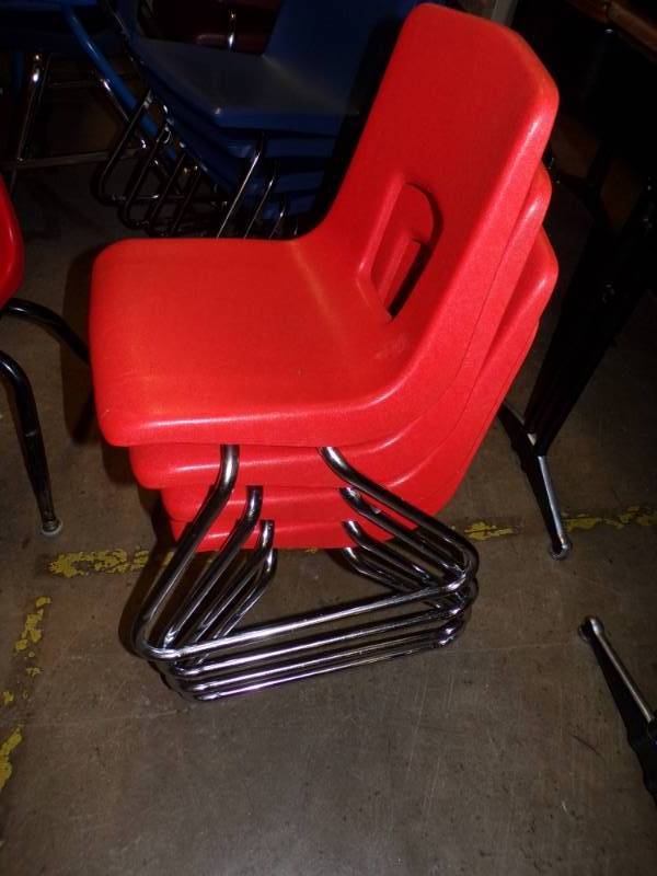 lot 112 image: Lot of 4 orange kids chairs