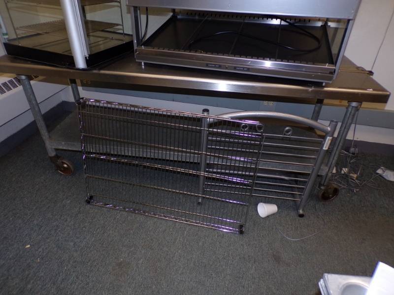 lot 135 image: Stainless Steel Table with Racking