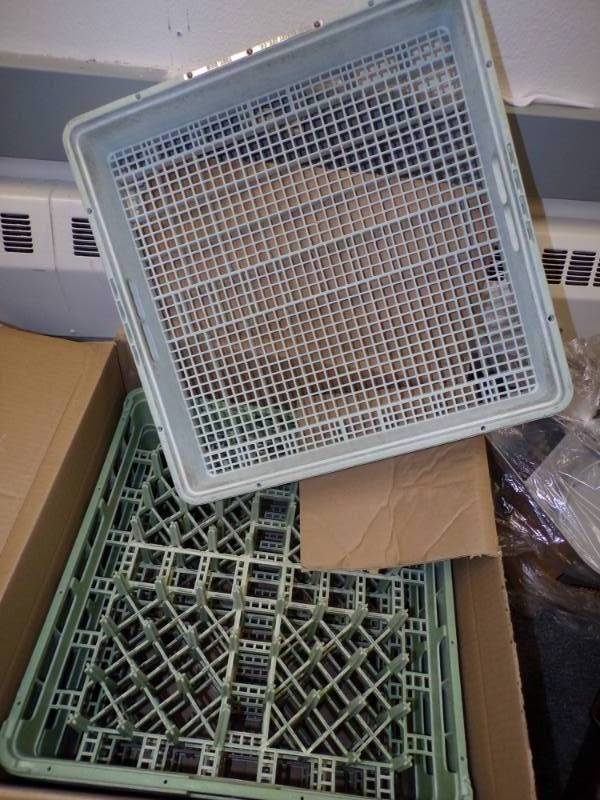 lot 140 image: Box of Wash Trays