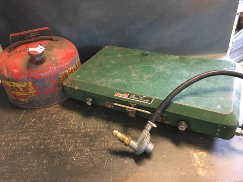 lot 16 image: Camping Stove & Gas Can