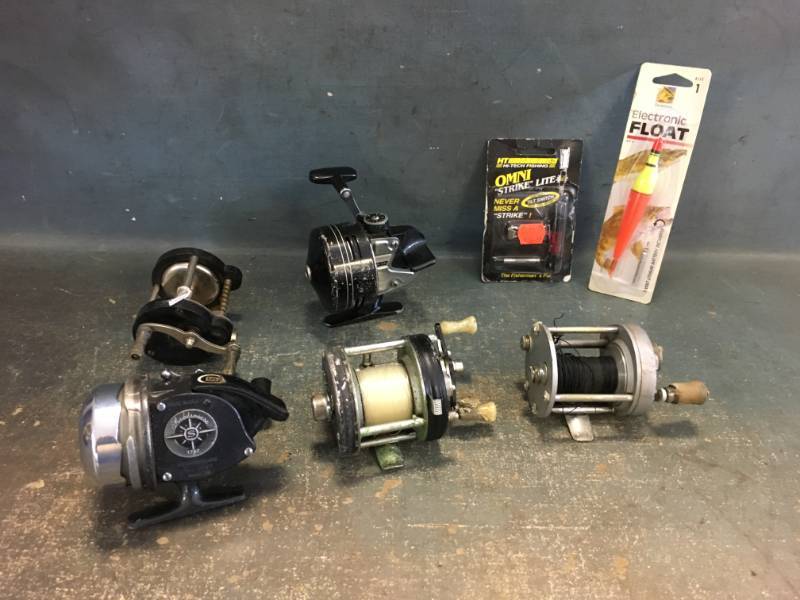lot 25 image: Vintage Fishing Reels
