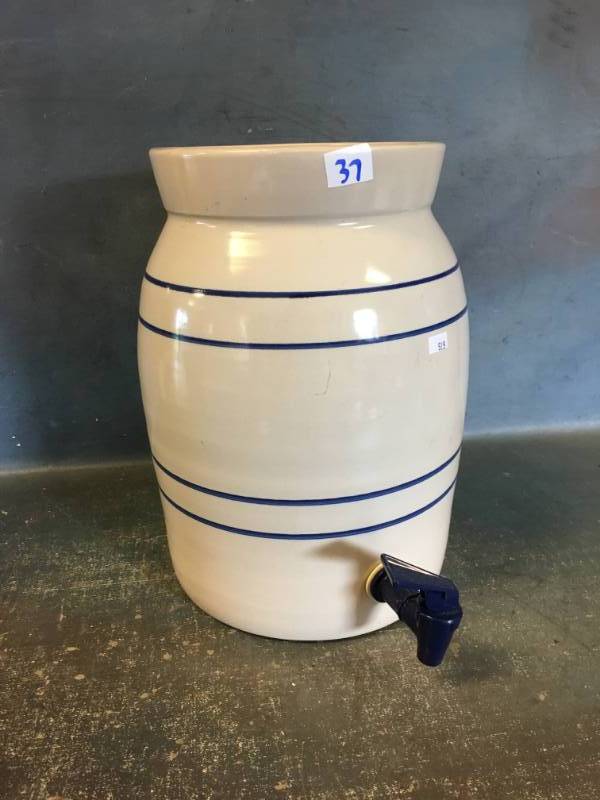 lot 37 image: water dispenser