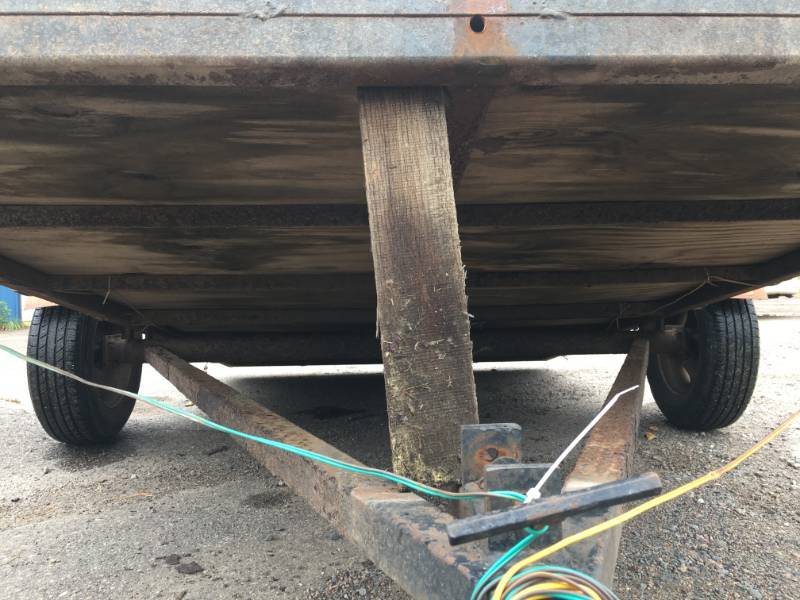 lot 5 image: Tilt Trailer