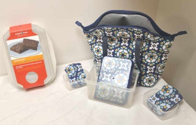lot 38 image: Fit N fresh lunch kit and more