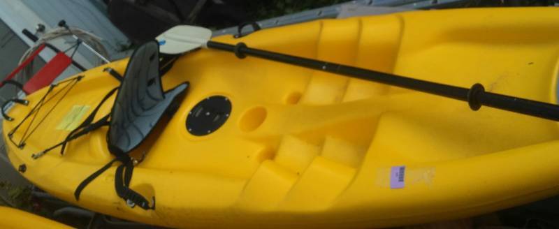 lot 210 image: Yellow kayak Riot Escape 9 foot.