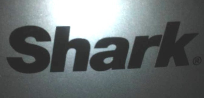 lot 80 image: Shark mini vac vacuum - like new.
