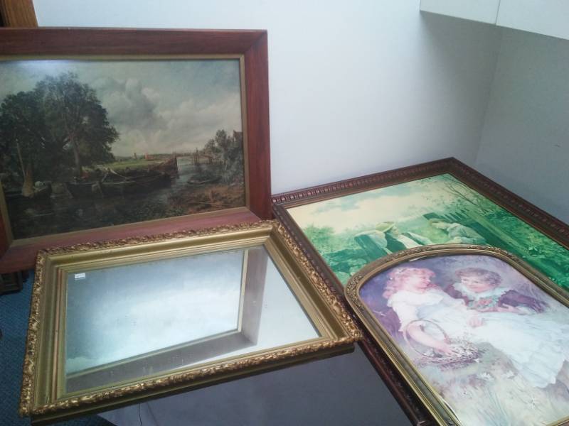 lot 100 image: Mirror and Pictures (3) fabulous frames