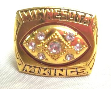 lot 101 image: Minnesota Vikings NFC Championship Ring.