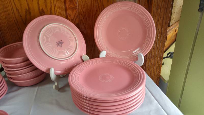 lot 383 image: Large Set Fiesta Ware - Pink.  See pics and description for full detail.